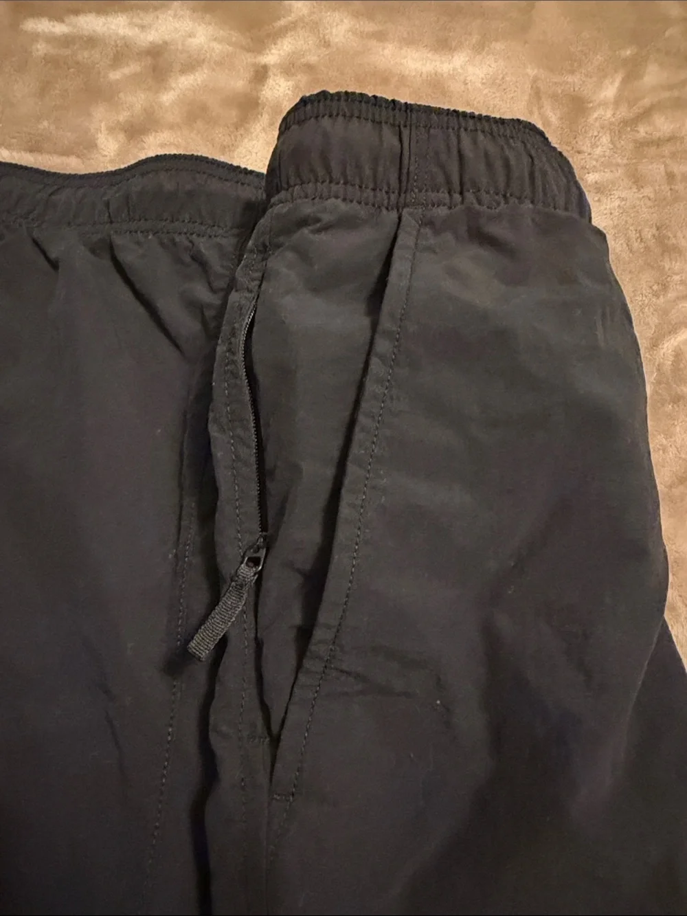 American Eagle Men's Black Drawstring Active Shorts